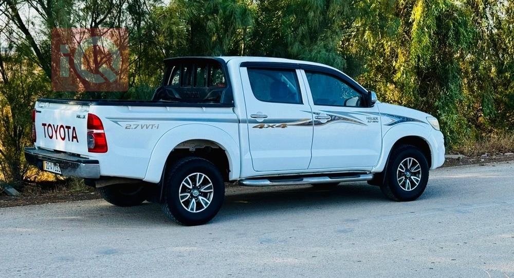 تويوتا هايلوكس